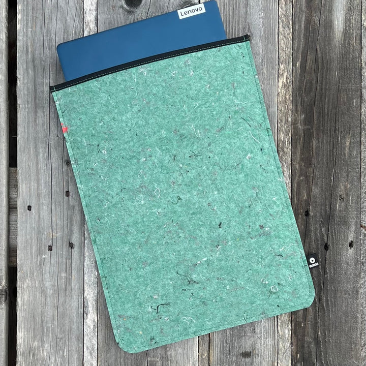 Läppärisuoja Tieksmäki 16” | vaaleanvihreä-musta