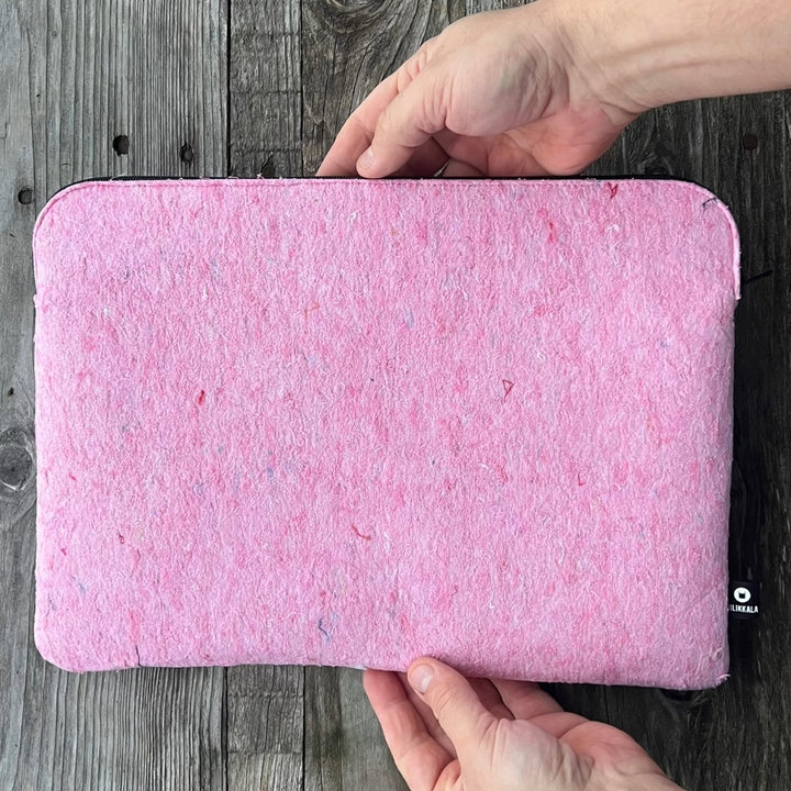 Laptopsuoja KIRAKKA pinkki poistotekstiilihuopa 27x37cm