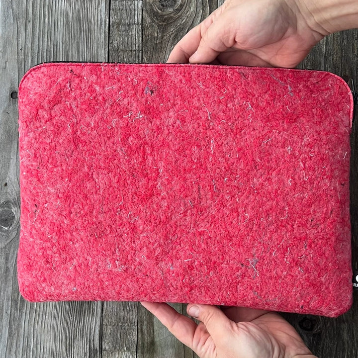 Laptopsuoja KIRAKKA punainen poistotekstiilihuopa 27x37cm