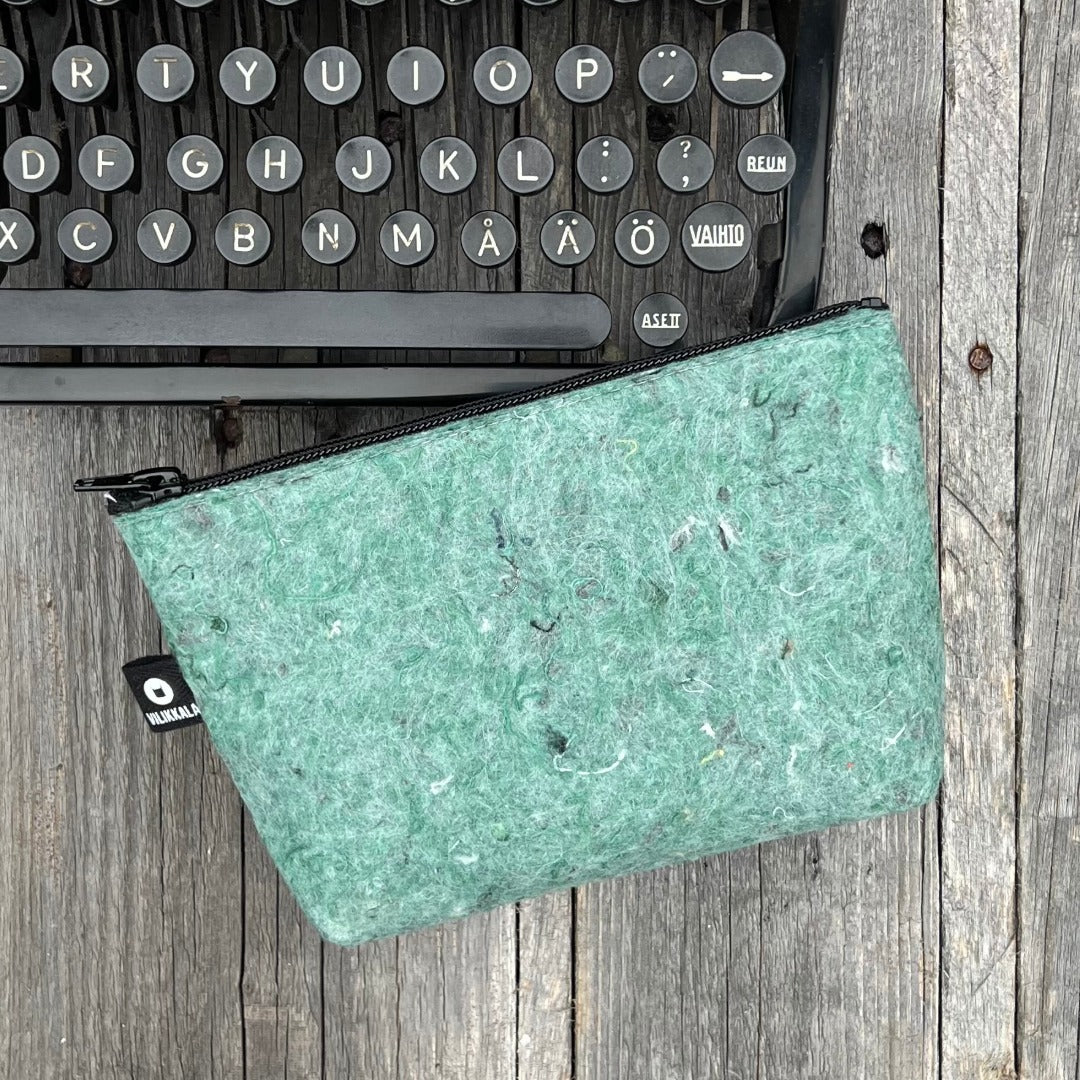 Accessory bag METSÄJAANU light green removable textile felt 15x20cm
