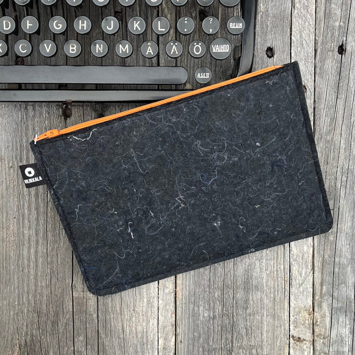 Accessory bag METSÄJAANU light green removable textile felt 15x20cm