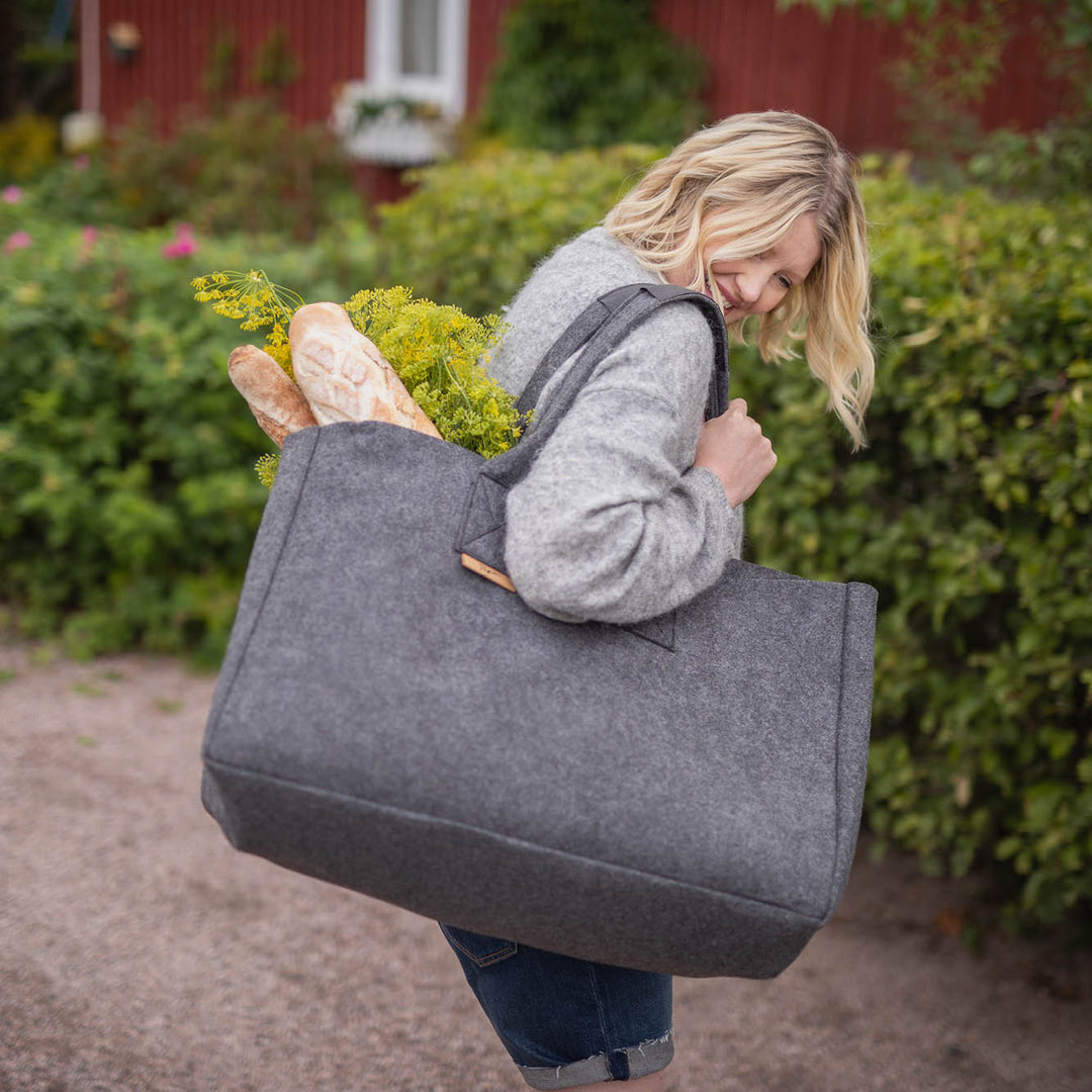 Tote-laukku Pipsa, harmaa viikonloppulaukku 70 L